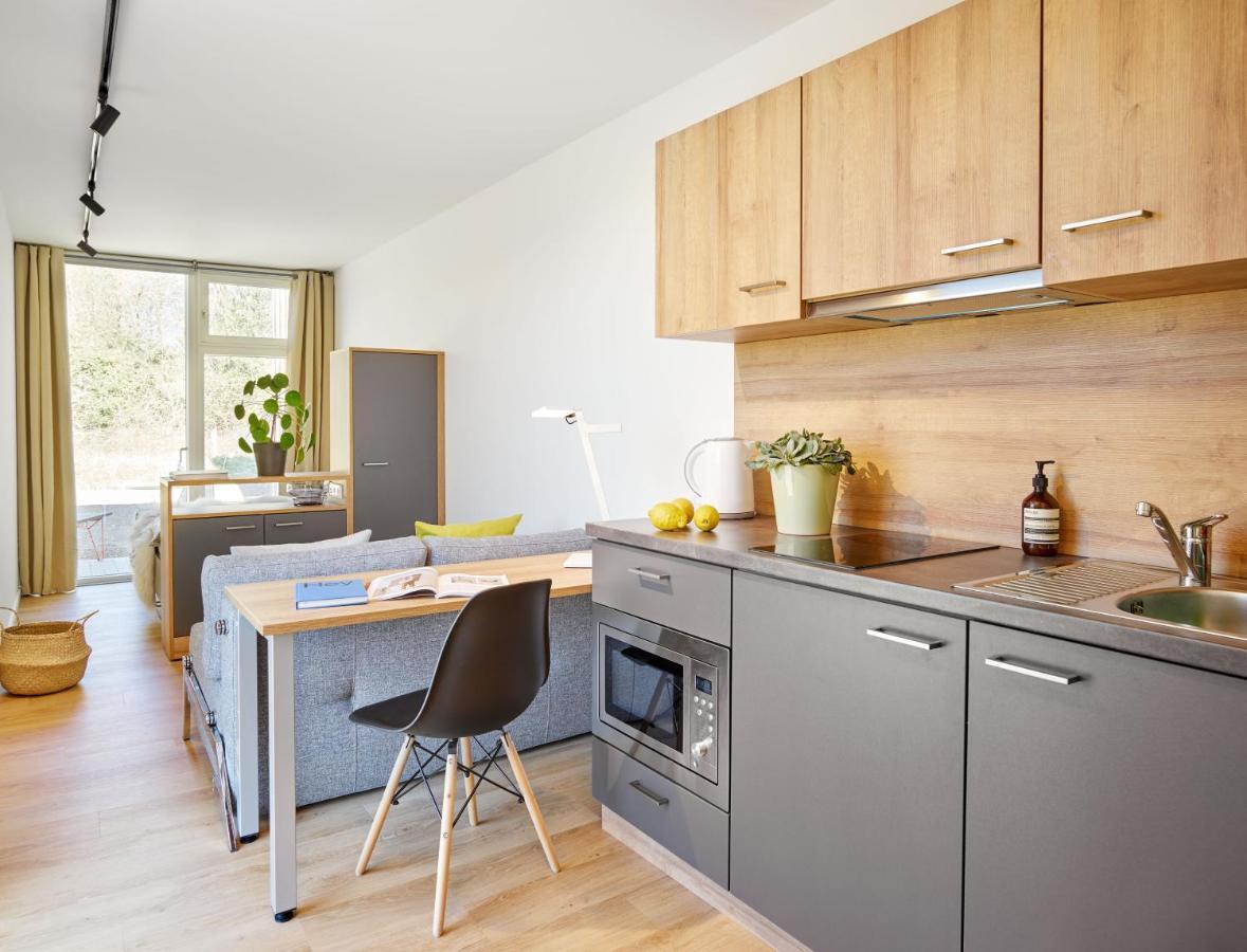 Modern Ausgebauter Ueberseecontainer Als Tiny House Wertheim Ngoại thất bức ảnh